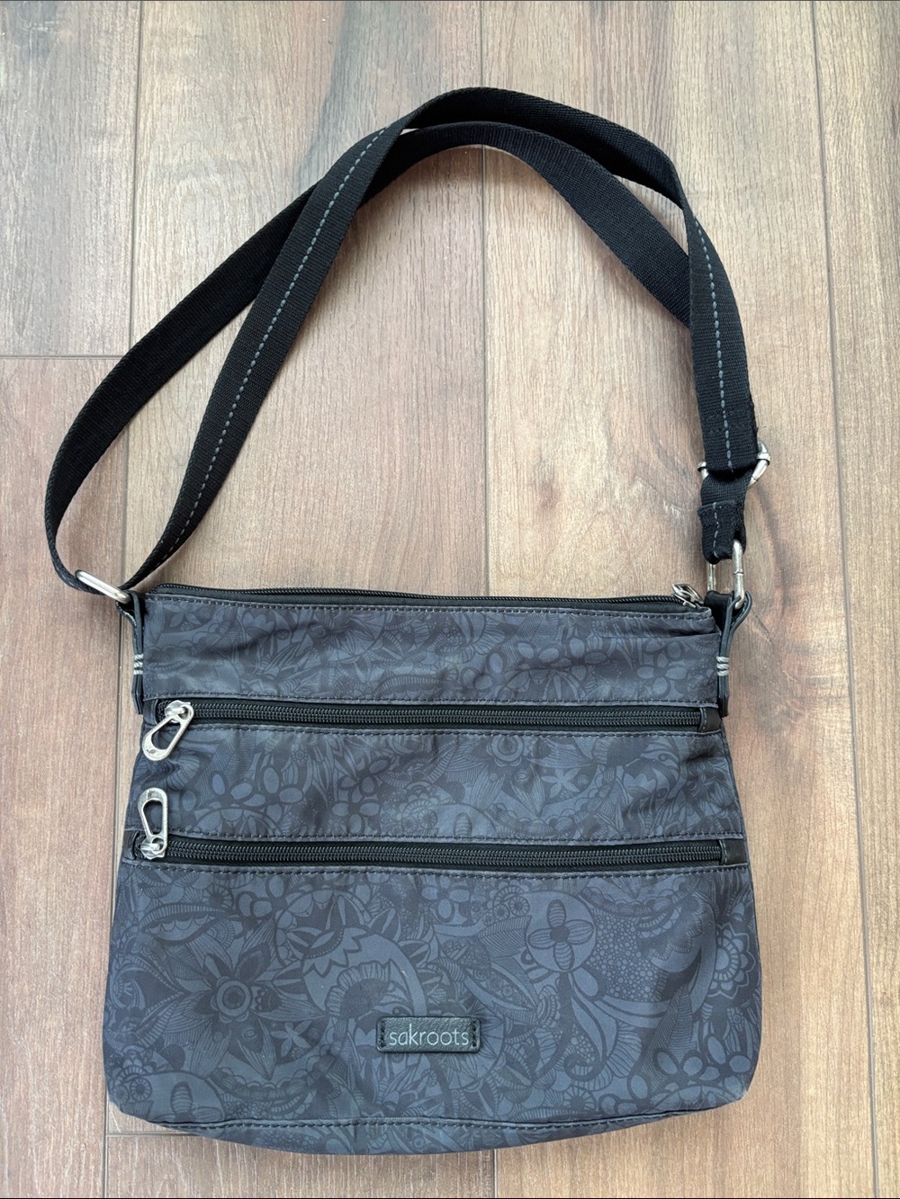 Sakroots Artist Circle Abstract Floral Black Travel Y2K Festival Crossbody Bag